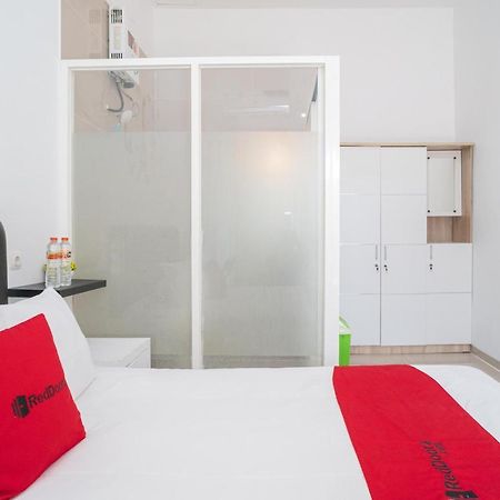 فندق Reddoorz Syariah At Winong Nganjuk المظهر الخارجي الصورة