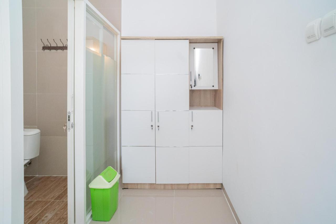 فندق Reddoorz Syariah At Winong Nganjuk المظهر الخارجي الصورة